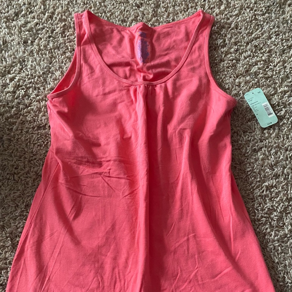 NWT-Women's Pink(Salmon) Sleeveless Top